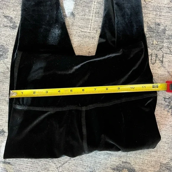 Beyond Yoga women’s velvet motion high waisted midi legging size small - Picture 10 of 11